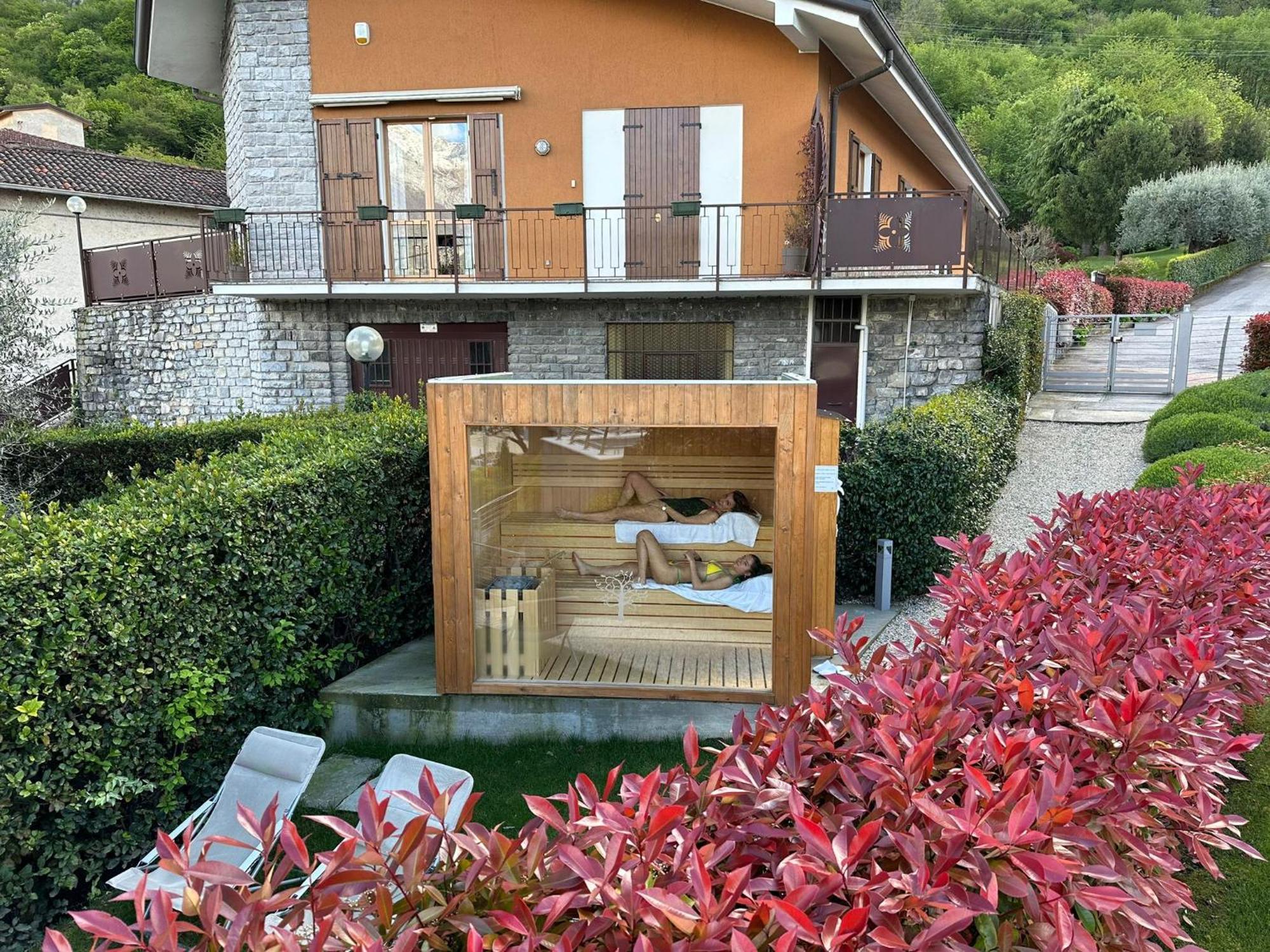 Bellagio Village- 4 Apartments By The Lake - Seasonal Warm Pool And Sauna Oliveto Lario Екстериор снимка